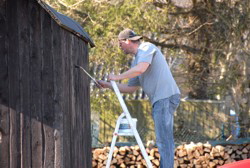 Einer mu ja arbeiten . . .