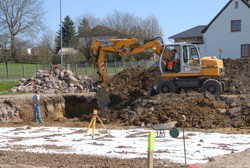 Die Baugrube ist fasst fertig.