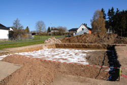 Die Baugrube ist fertig.