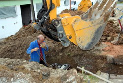 Esse und arbeite . . .