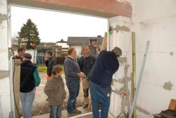 Wie immer, einer arbeitet . . .