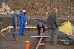 Das Wasser soll "waagerecht" im Rohr abflieen.