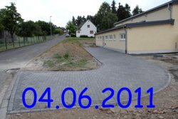 Plasterarbeiten fr die Zuwegung abgeschlossen.