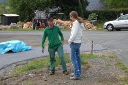 Die "Erdrenovierer" sind auch schon da.