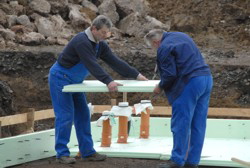 Schnitzarbeiten . . . 