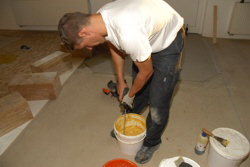 Rudi der Giftmischer . . . 