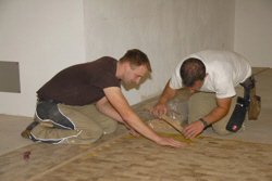 Einer passt auf den anderen auf . . .