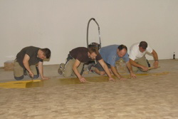 Bhnenseite fasst fertig.