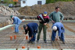 . . . noch einmal anstrengen . . .