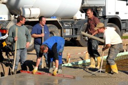 Einsatz der Beton-Wasser-Waage . . .