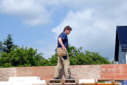 . . . htt ich besser an dr Schalung  jerbet . . . 