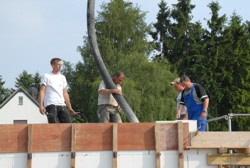 . . . dann mu ich eben etwas "schwengele" . . .