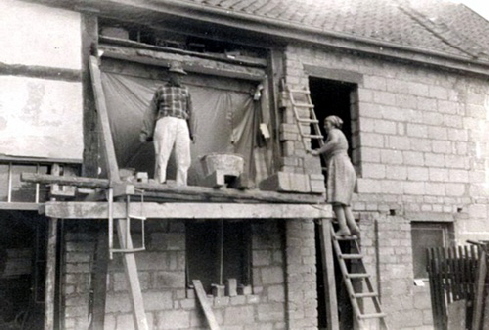 Umbauabschnitt 6: Die Auenwand meines Schlafzimmers wird erneuert. Unser Haus wurde "etappenweise" am Wochenende saniert